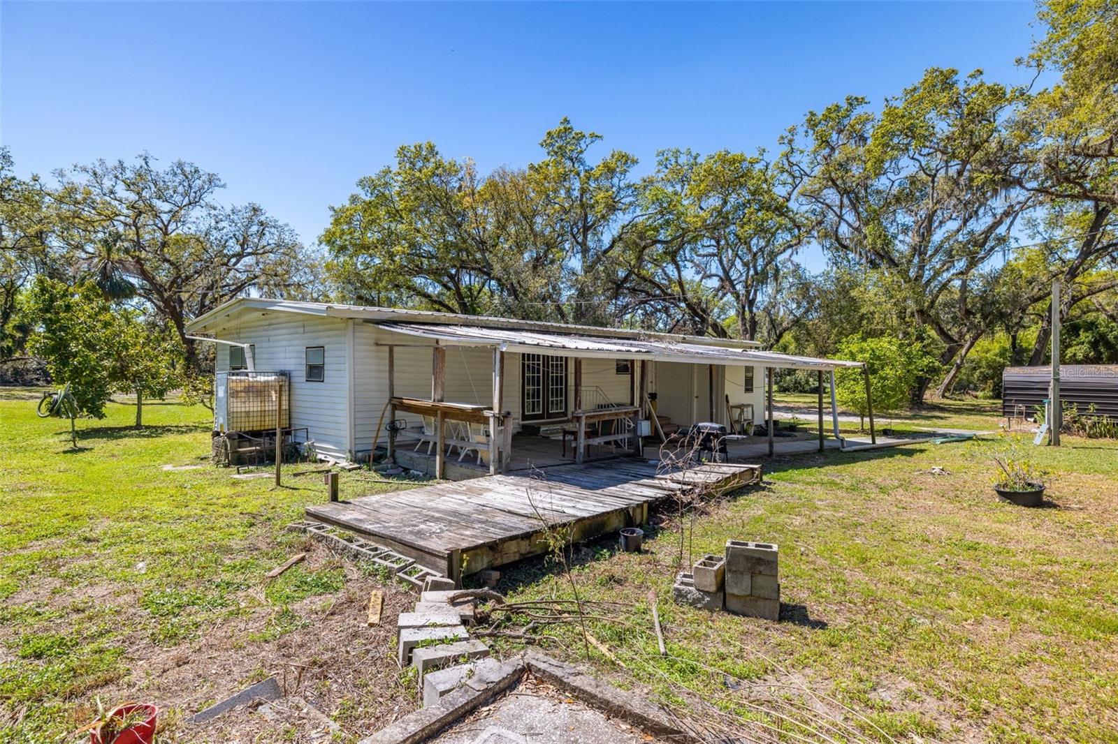 Image 14 of 46 For 11336 Russell Drive