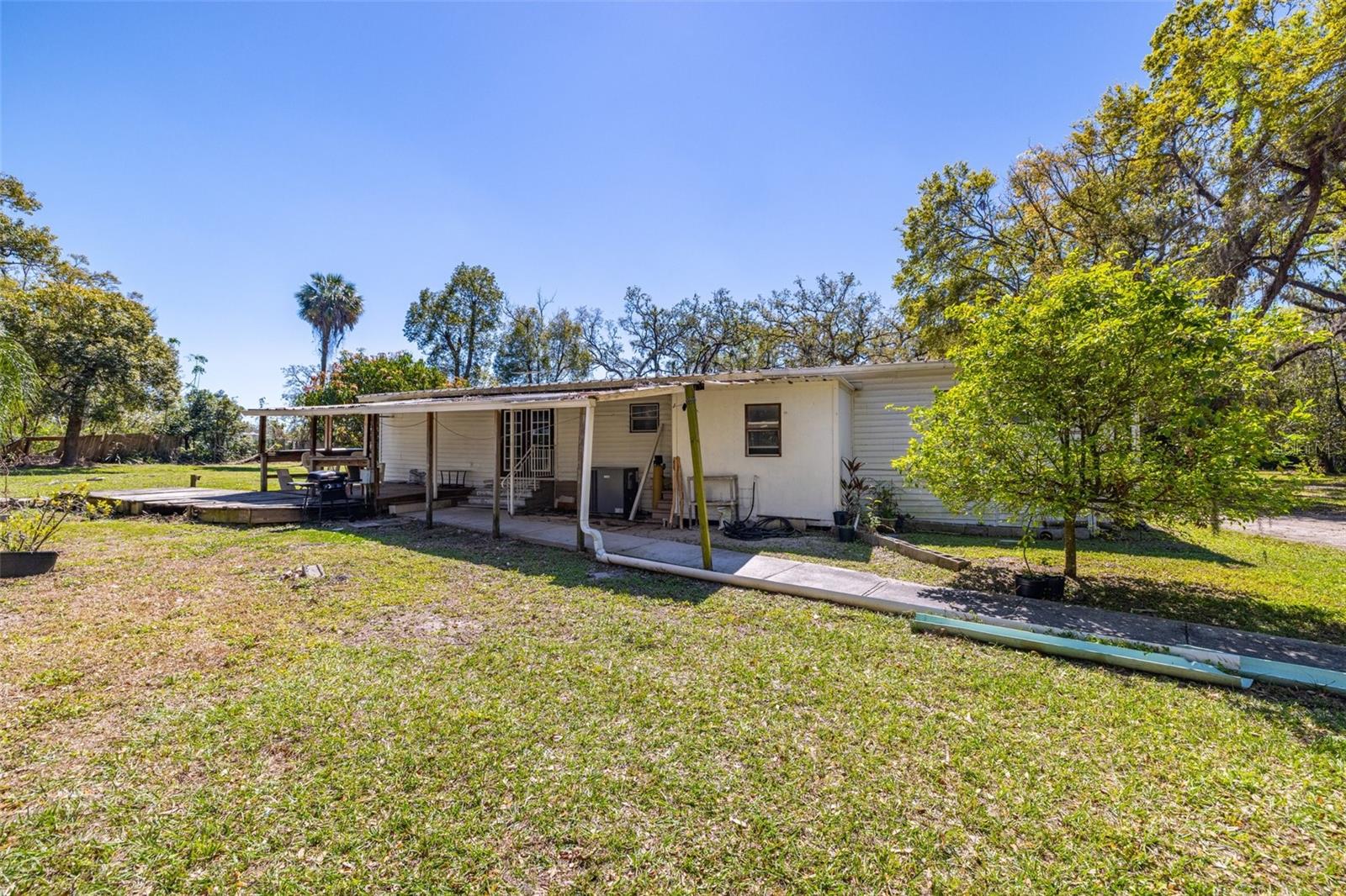 Image 15 of 46 For 11336 Russell Drive