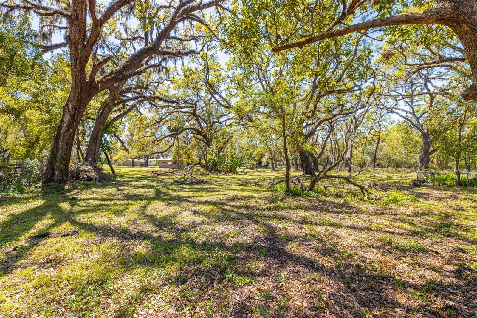Image 20 of 46 For 11336 Russell Drive
