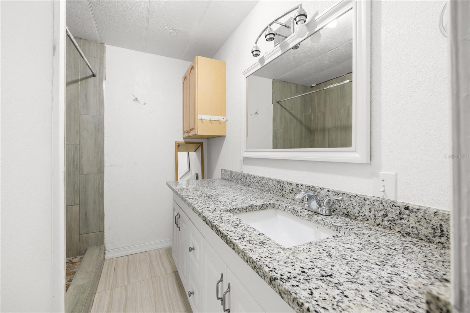Image 41 of 46 For 11336 Russell Drive