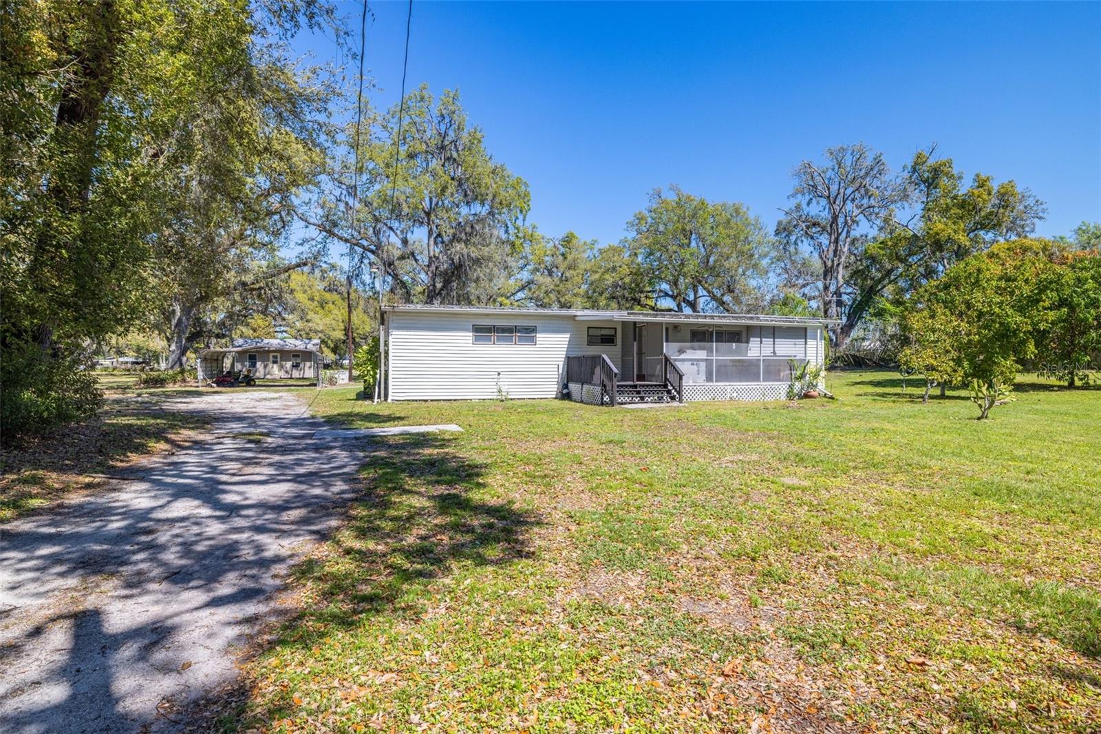 Image 9 of 46 For 11336 Russell Drive