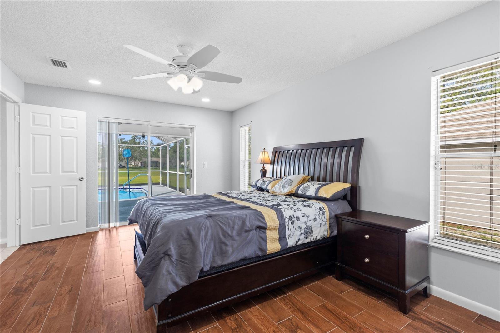 Image 13 of 37 For 10446 Baylor Drive