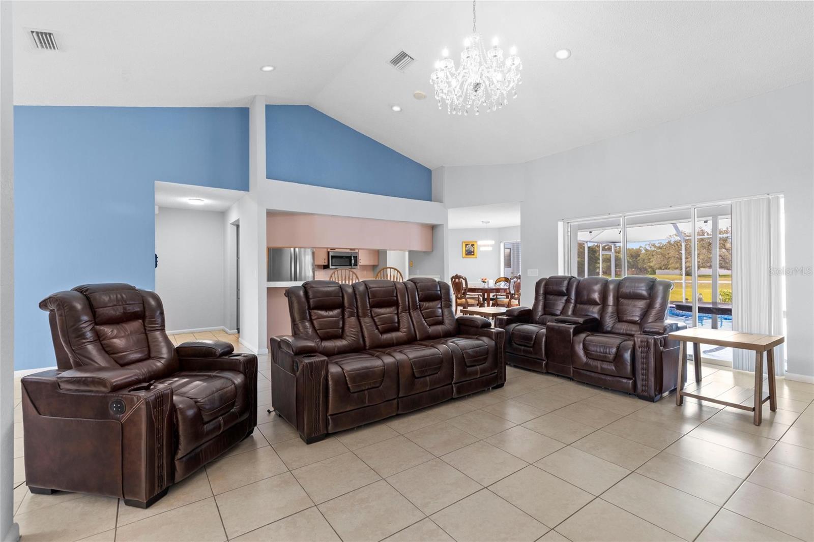 Image 5 of 37 For 10446 Baylor Drive
