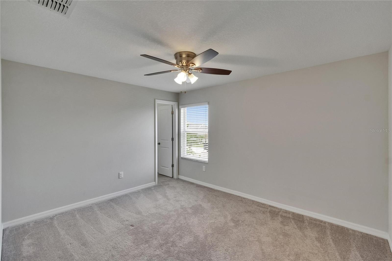 Image 28 of 41 For 7325 Parkshore Drive