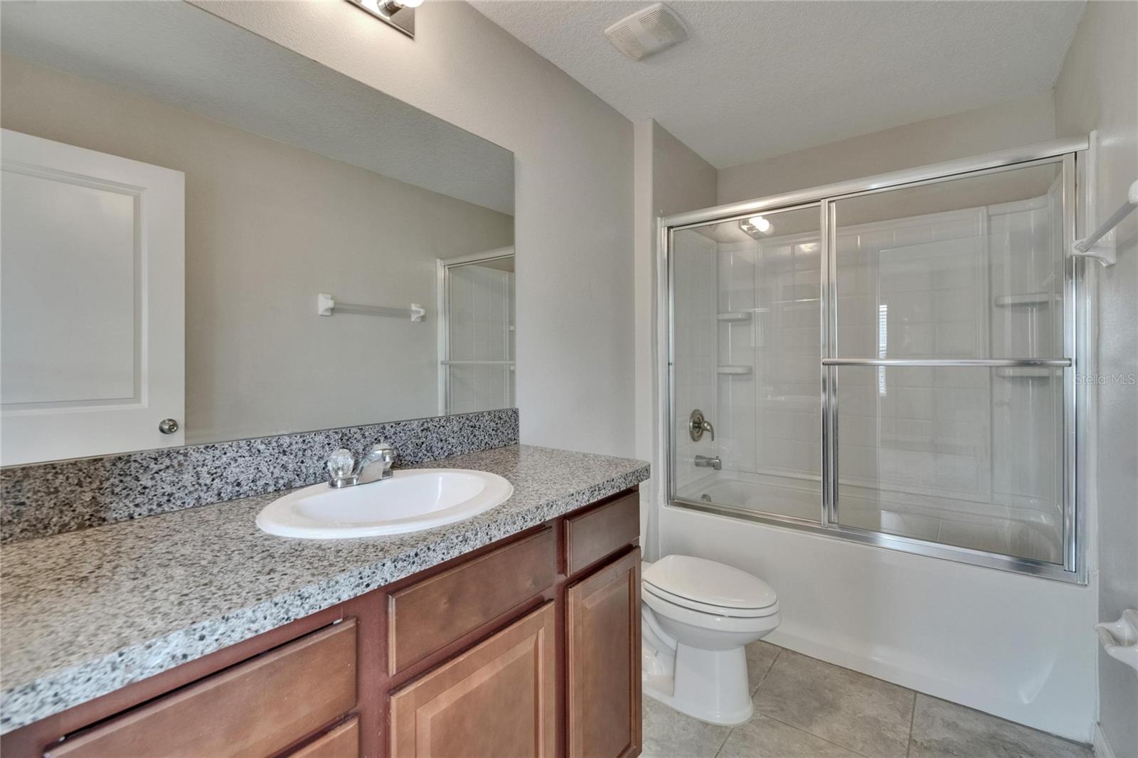 Image 30 of 41 For 7325 Parkshore Drive