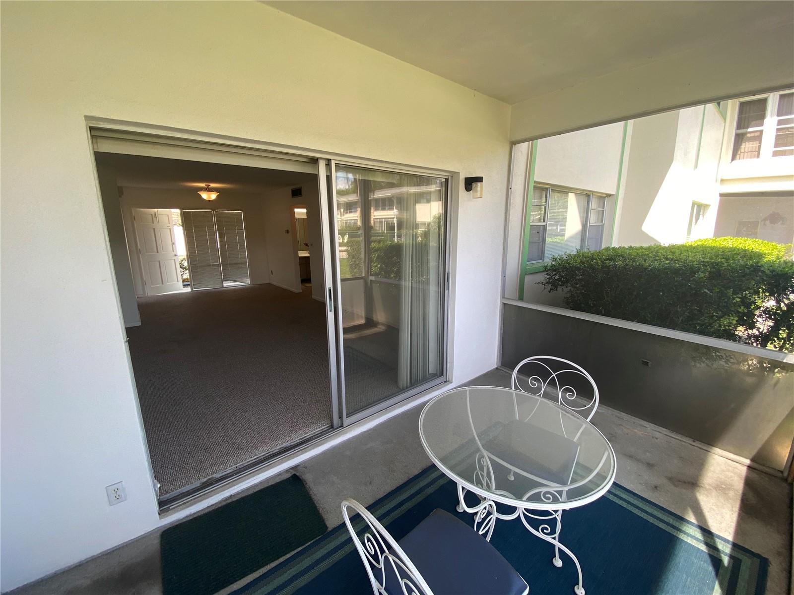 Image 14 of 19 For 8303 Bardmoor Boulevard 104