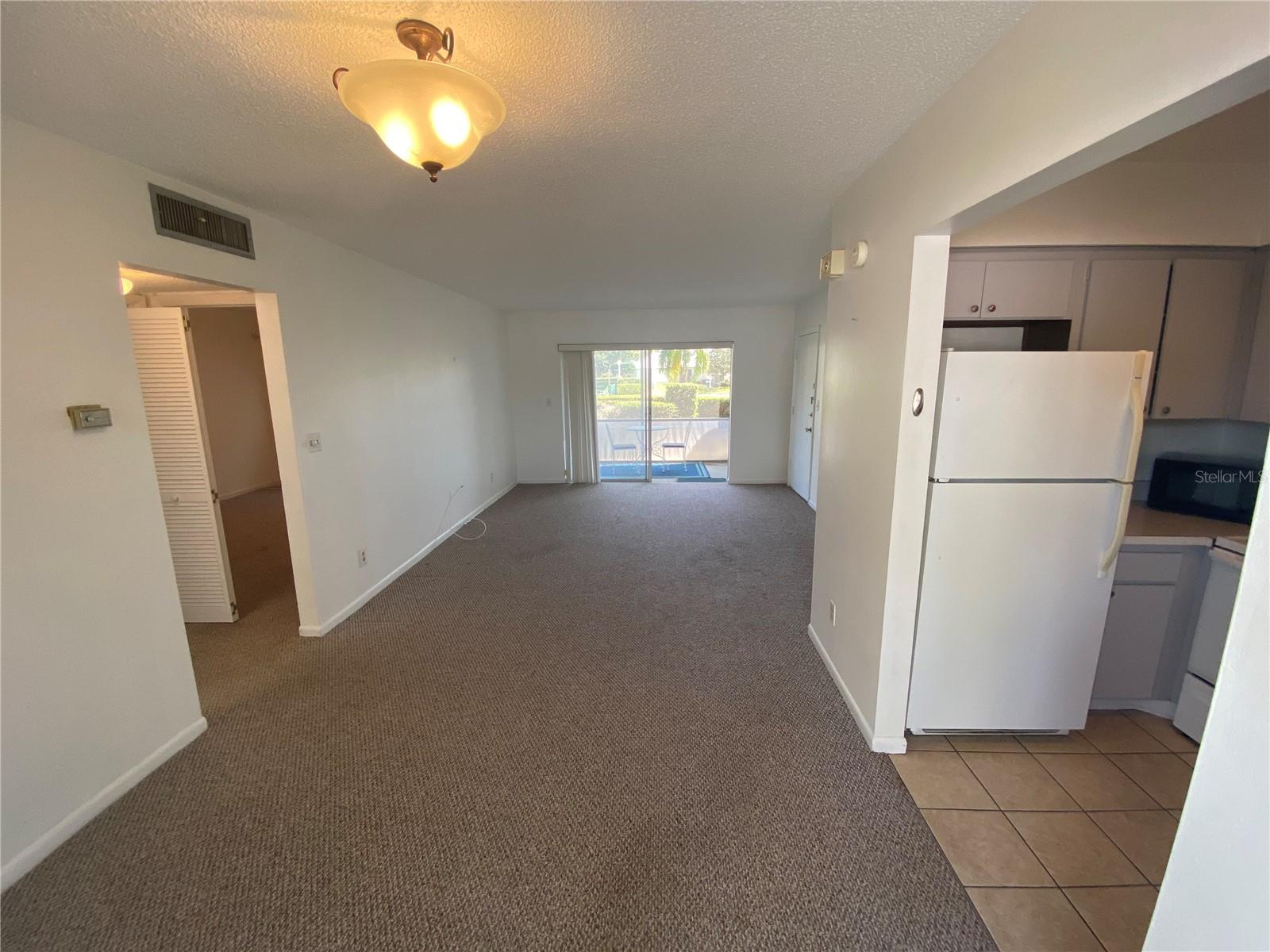 Image 3 of 19 For 8303 Bardmoor Boulevard 104