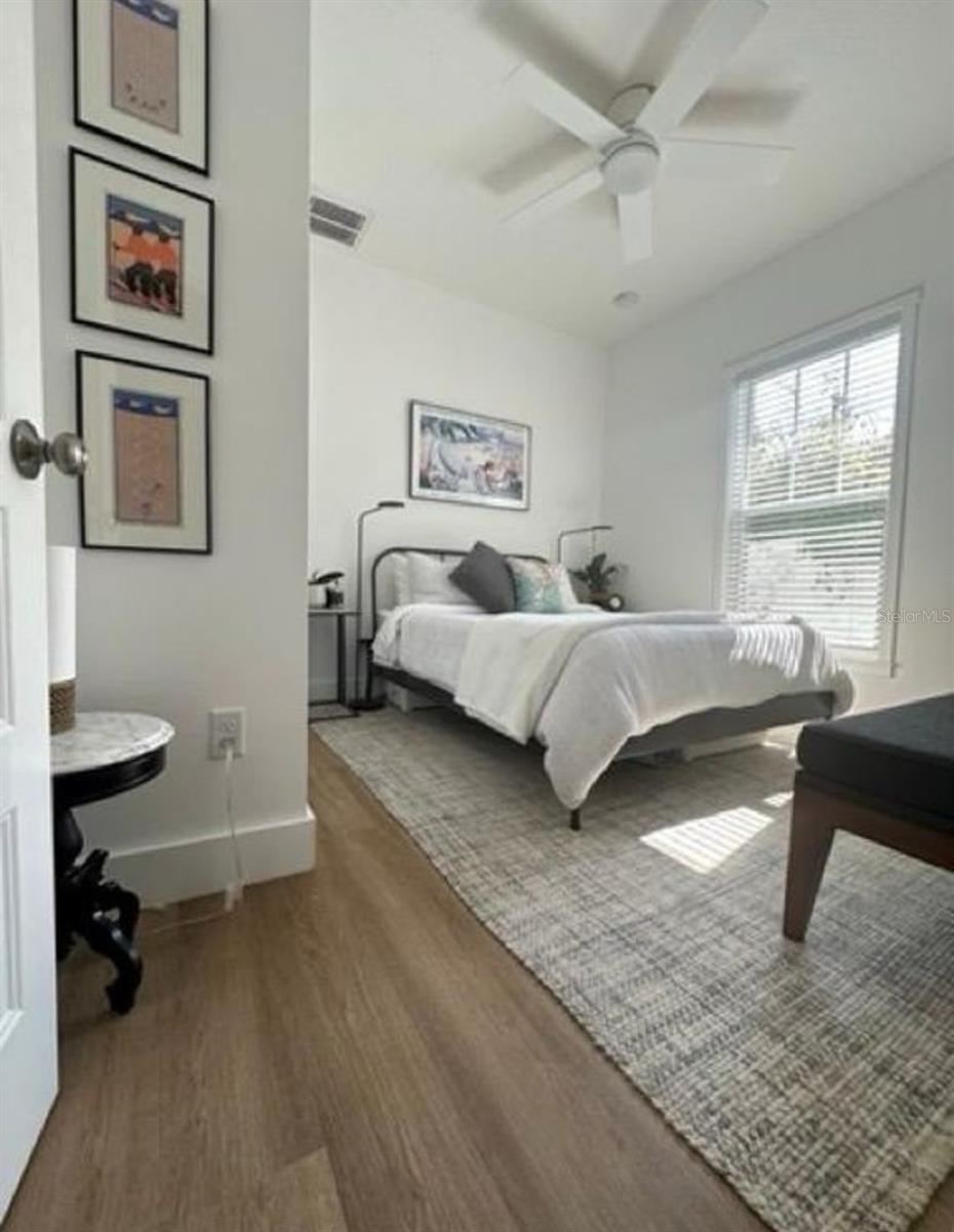 Image 15 of 20 For 215 Emily Street