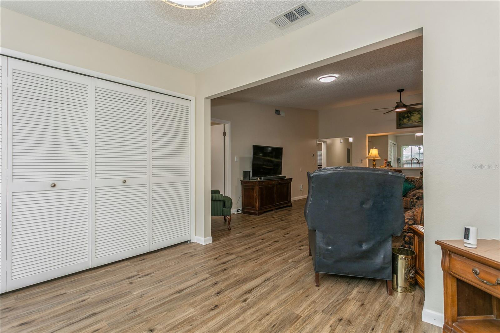 Image 26 of 36 For 1535 Nursery Road 110