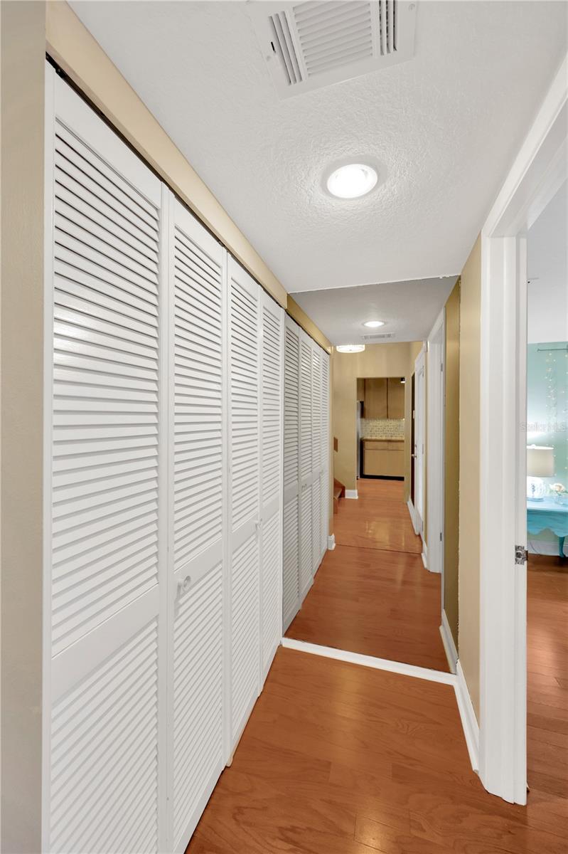 Image 21 of 58 For 1111 Bayshore Boulevard E10