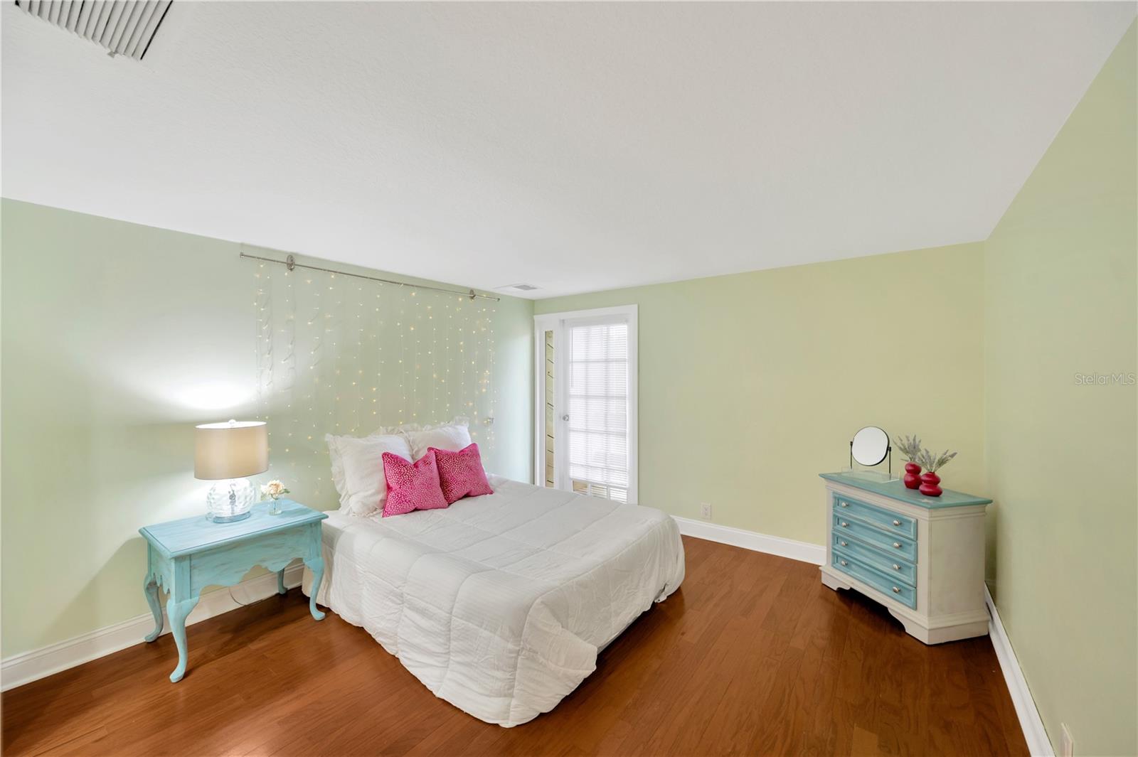 Image 22 of 58 For 1111 Bayshore Boulevard E10