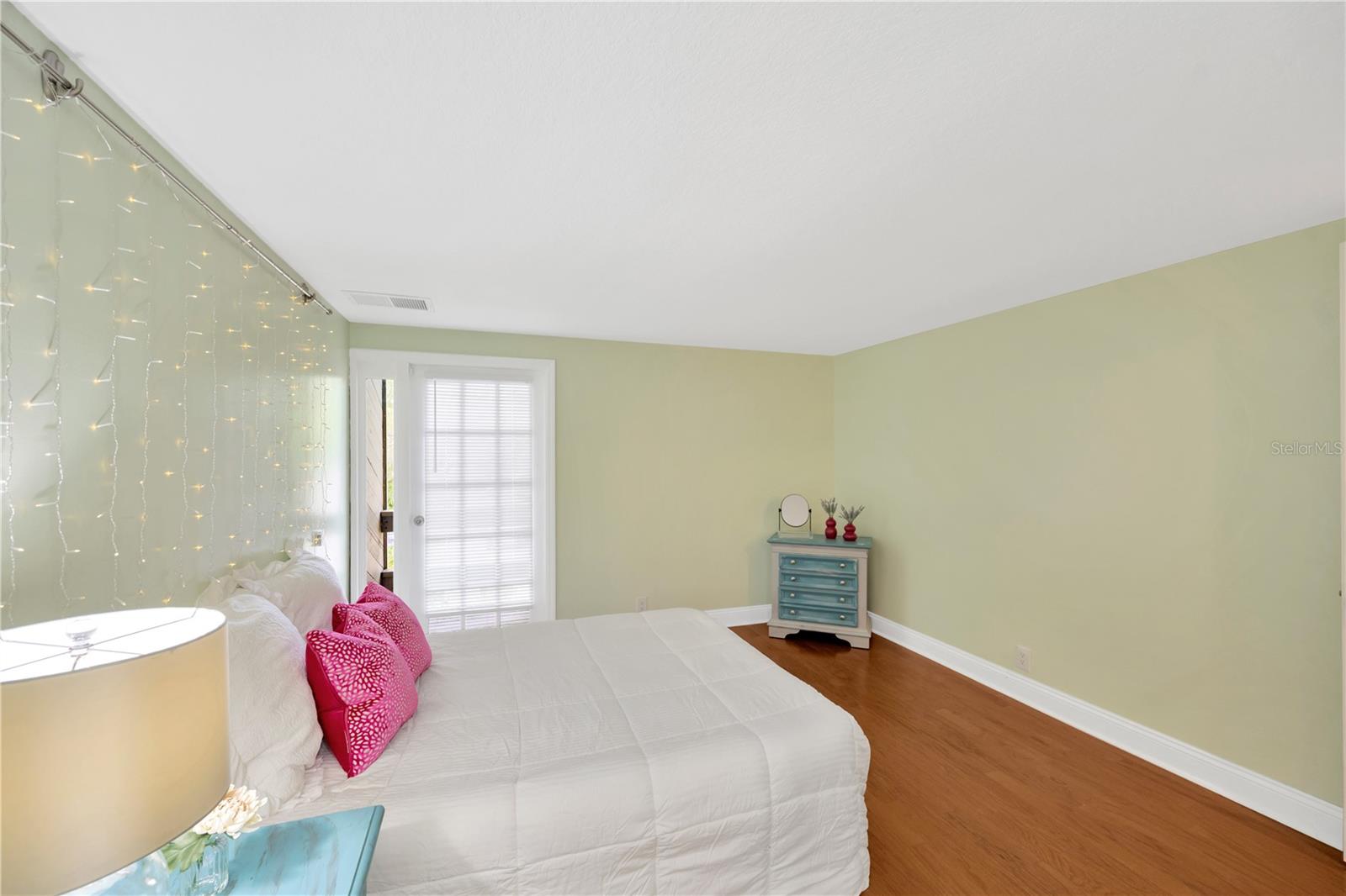 Image 23 of 58 For 1111 Bayshore Boulevard E10