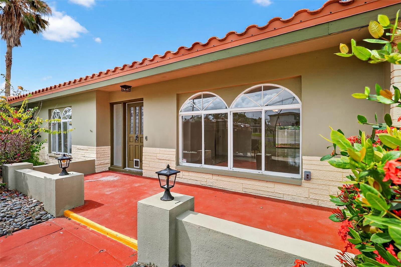 Details for 431 Windward Passage, CLEARWATER BEACH, FL 33767
