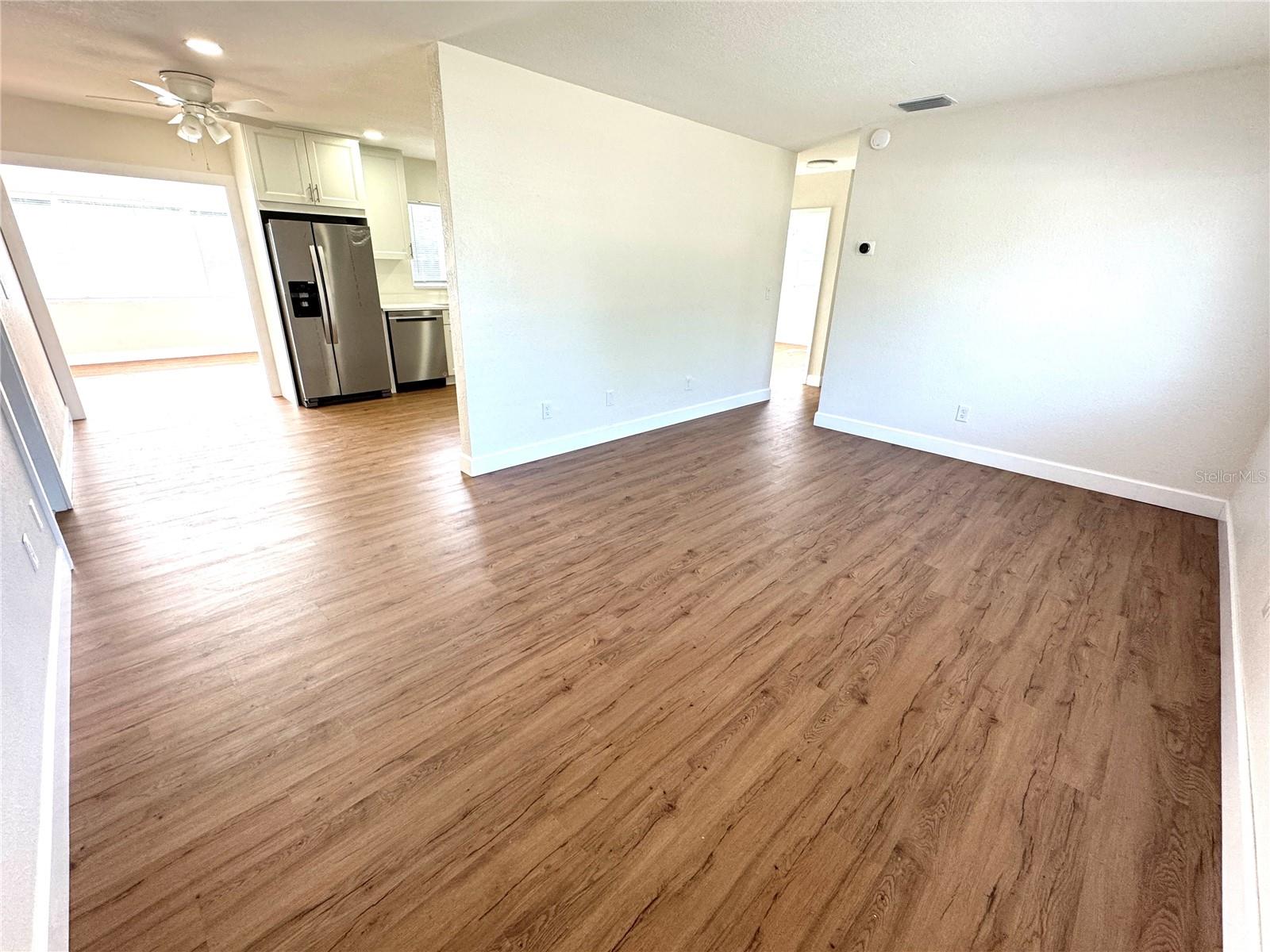 Image 3 of 18 For 814 19th Street Sw