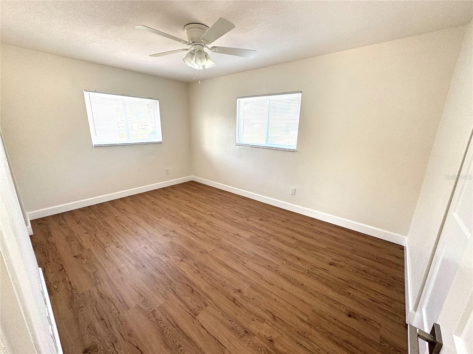 Image 9 of 18 For 814 19th Street Sw