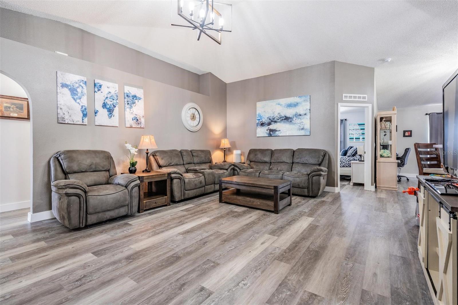 Image 11 of 35 For 5334 Tummel Court