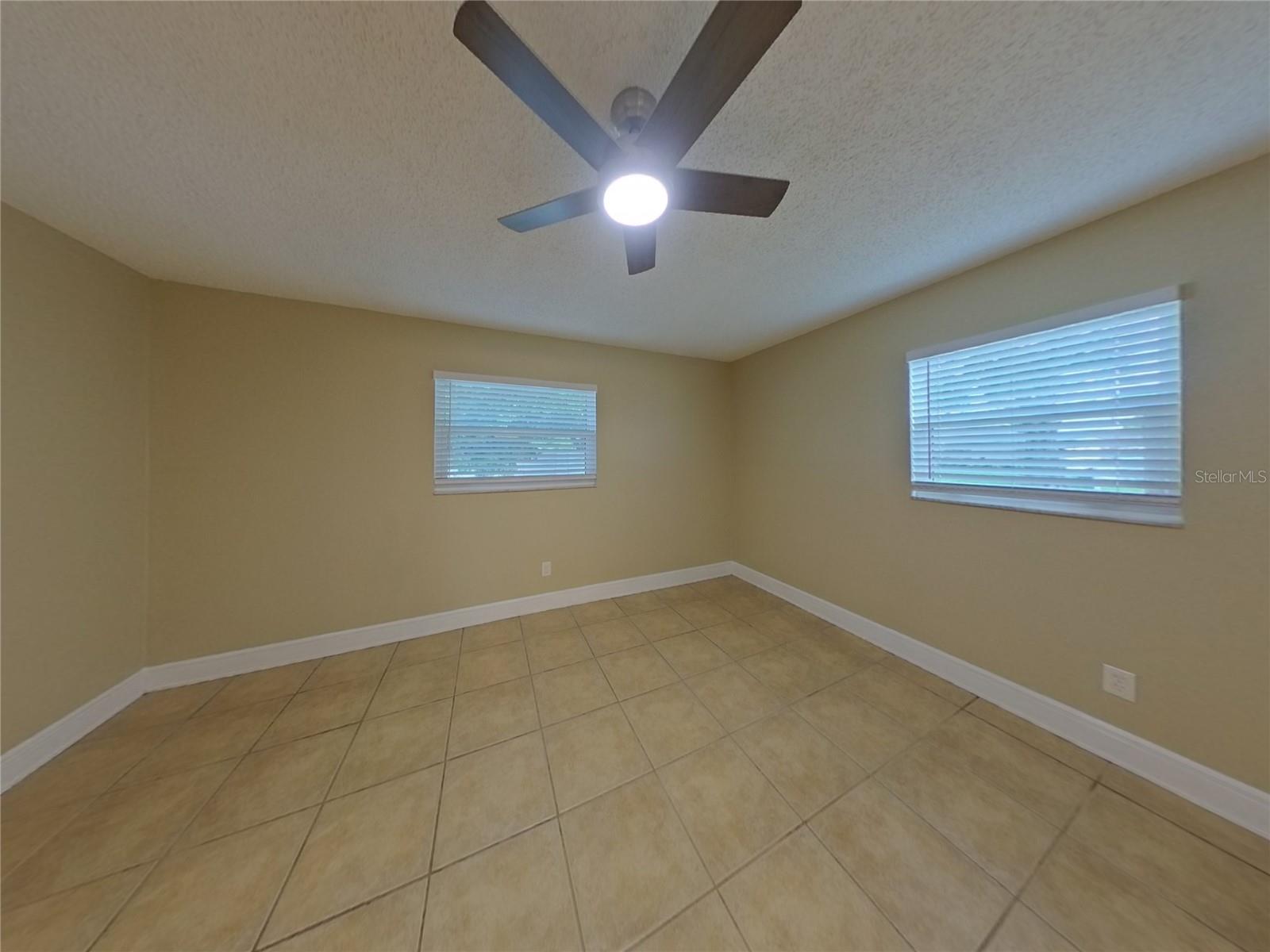 Image 5 of 15 For 6092 Burch Street N