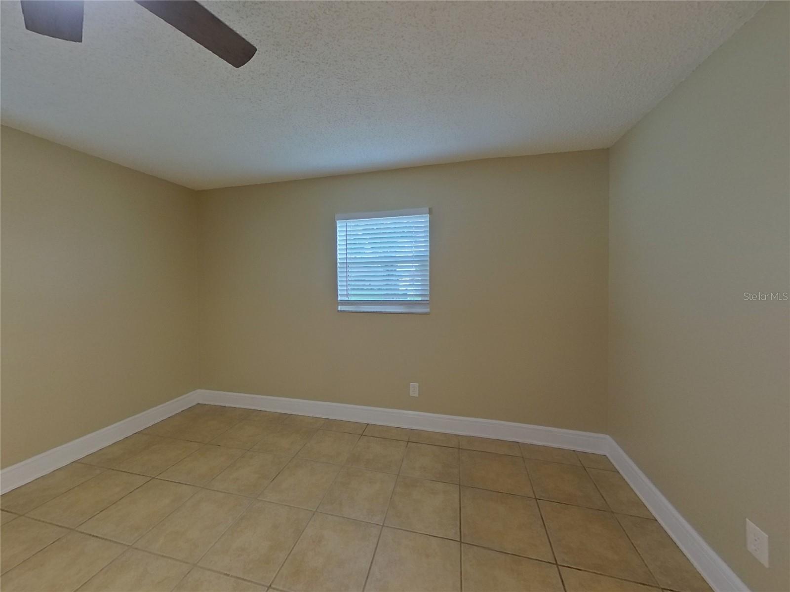Image 6 of 15 For 6092 Burch Street N