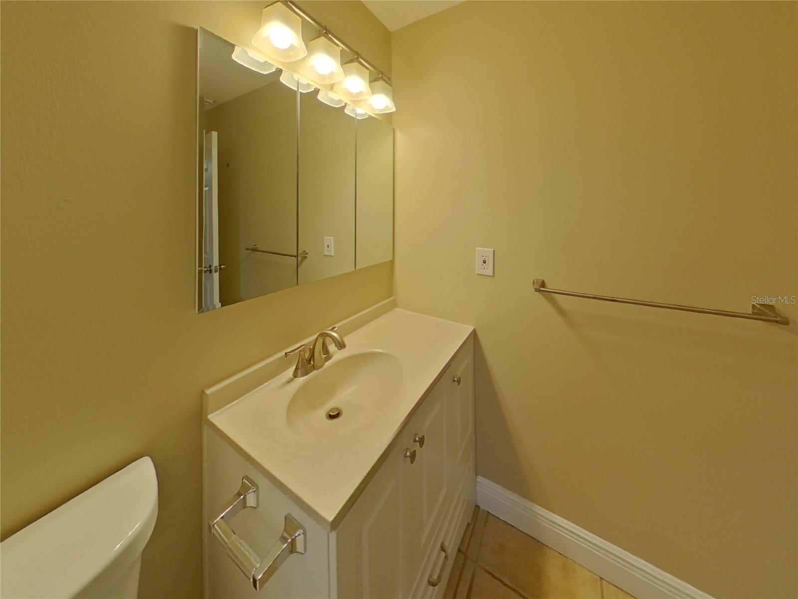Image 7 of 15 For 6092 Burch Street N
