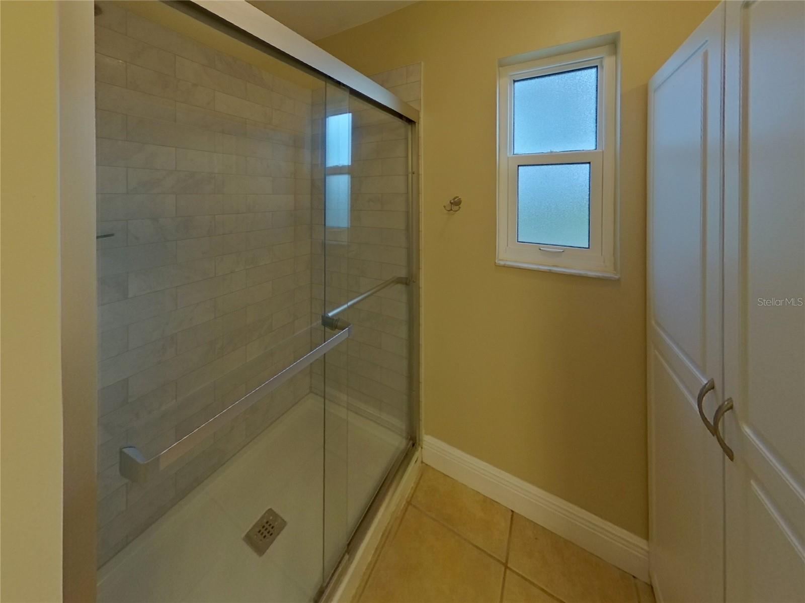 Image 8 of 15 For 6092 Burch Street N