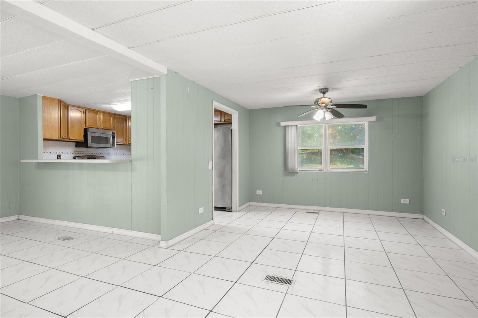 Image 30 of 48 For 11336 Russell Drive