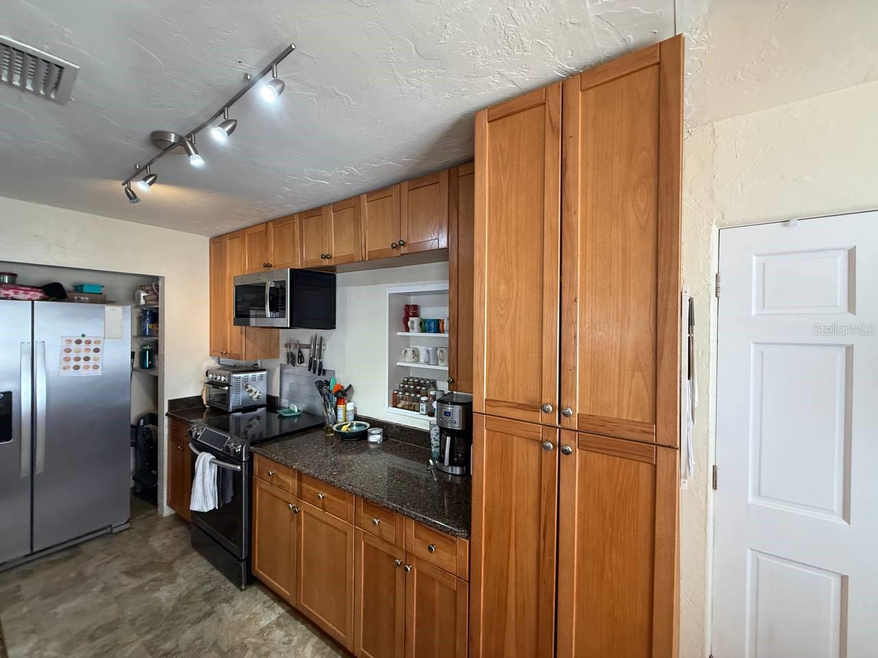 Image 13 of 45 For 5347 10th Street N