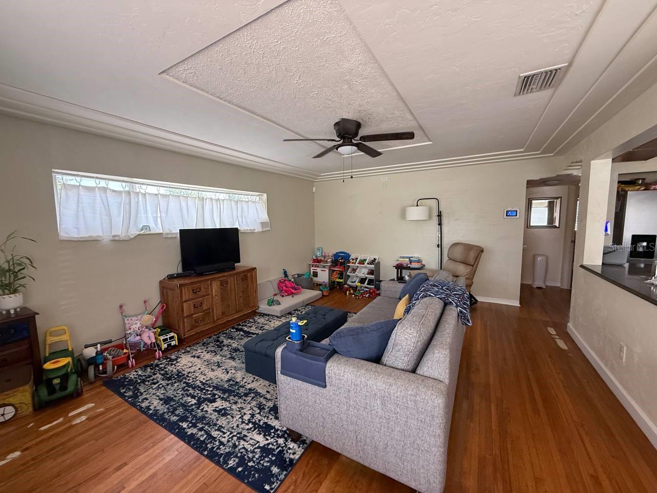 Image 6 of 45 For 5347 10th Street N