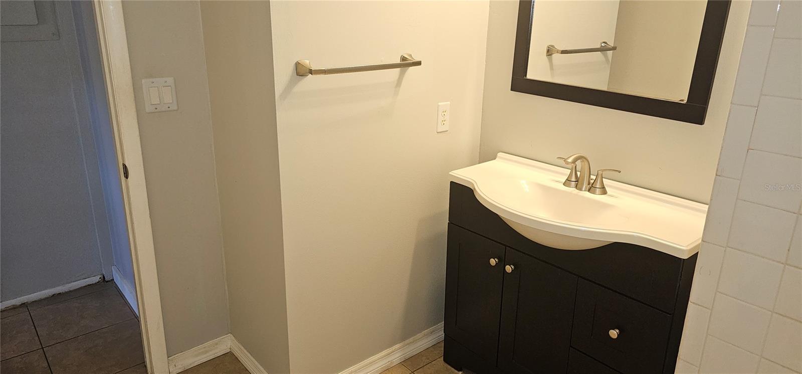 Image 11 of 27 For 11511 113th Street 4f