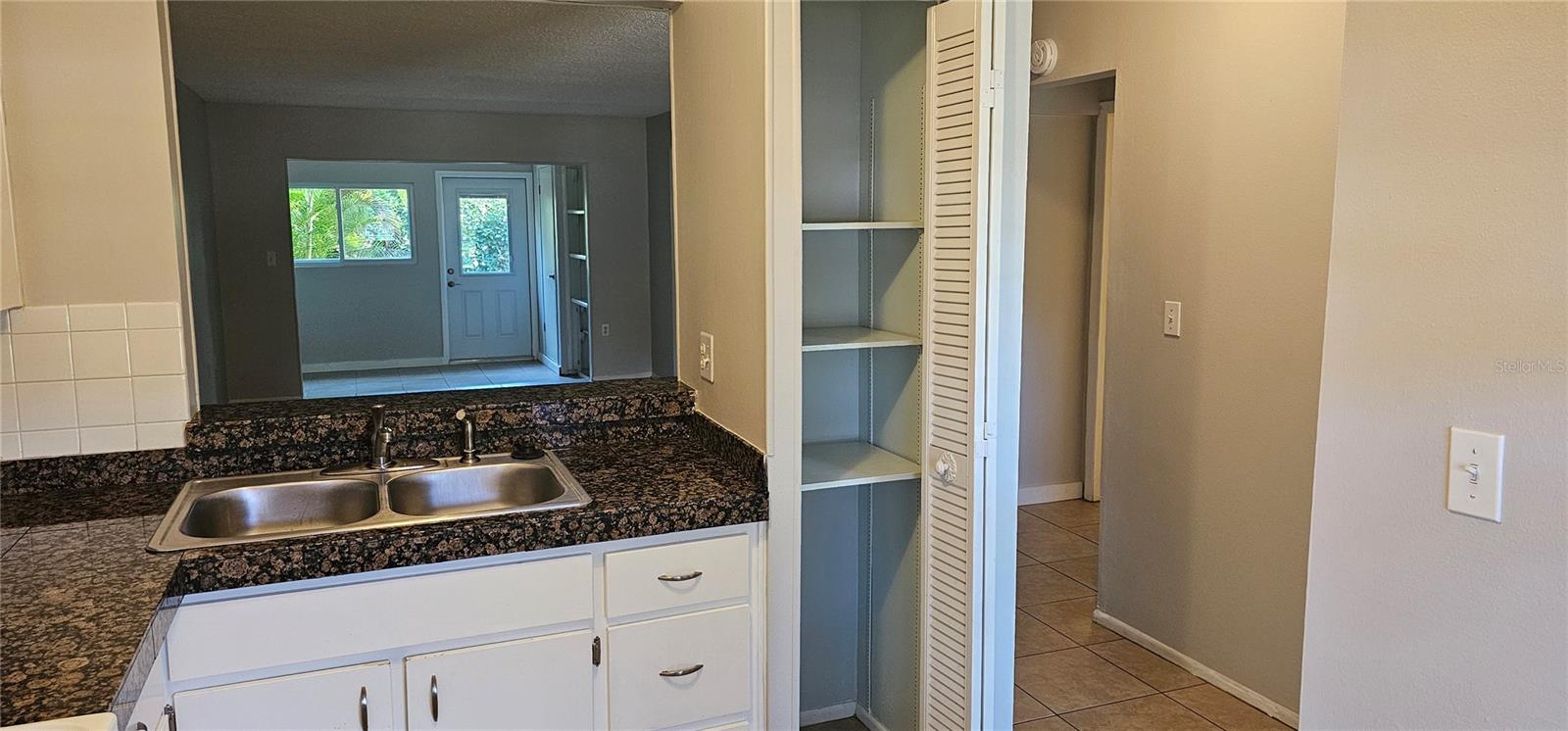 Image 5 of 27 For 11511 113th Street 4f