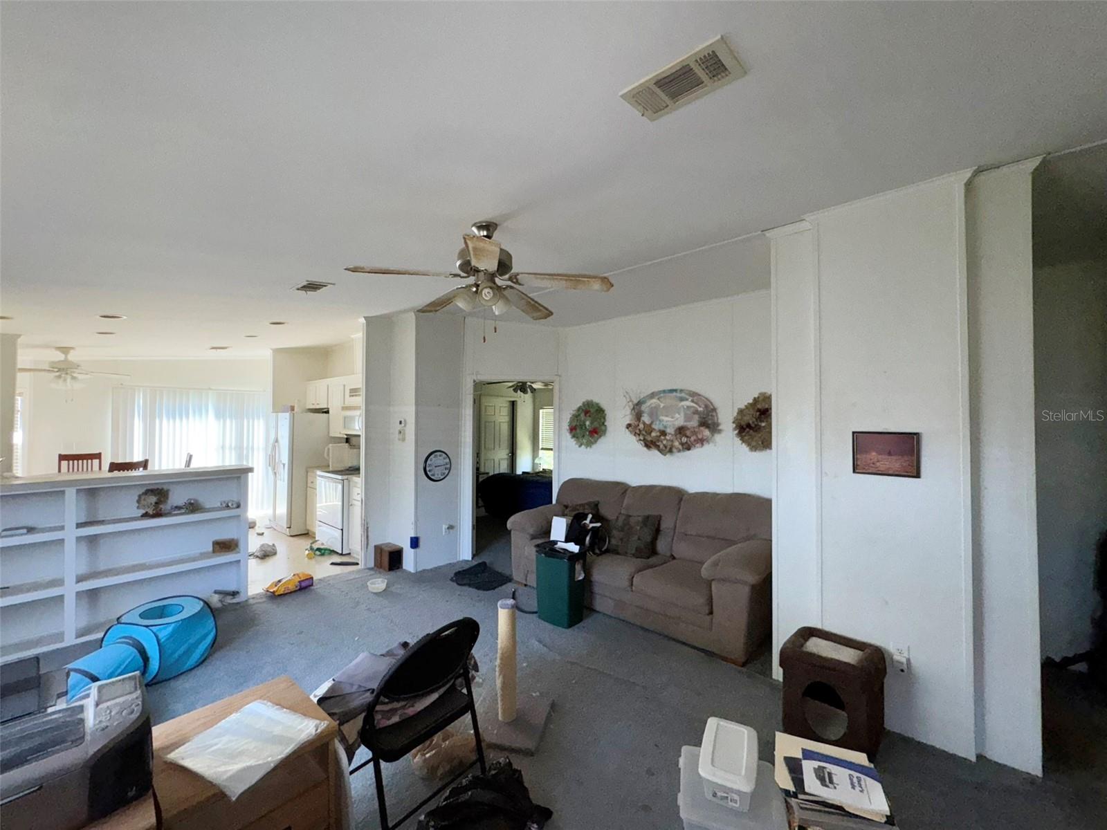 Image 34 of 35 For 205 Portia Street S
