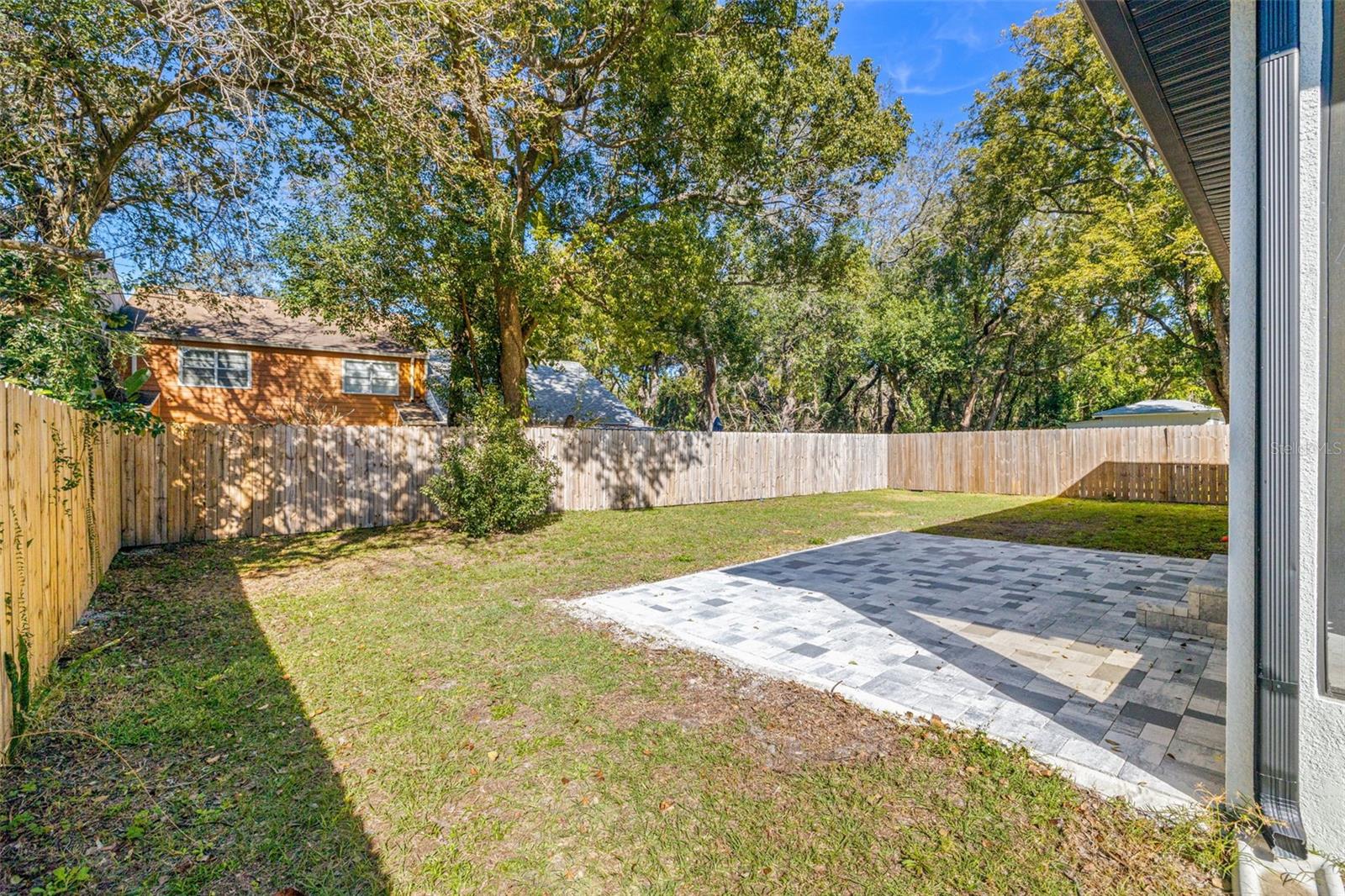 Image 13 of 18 For 9310 Willow Avenue