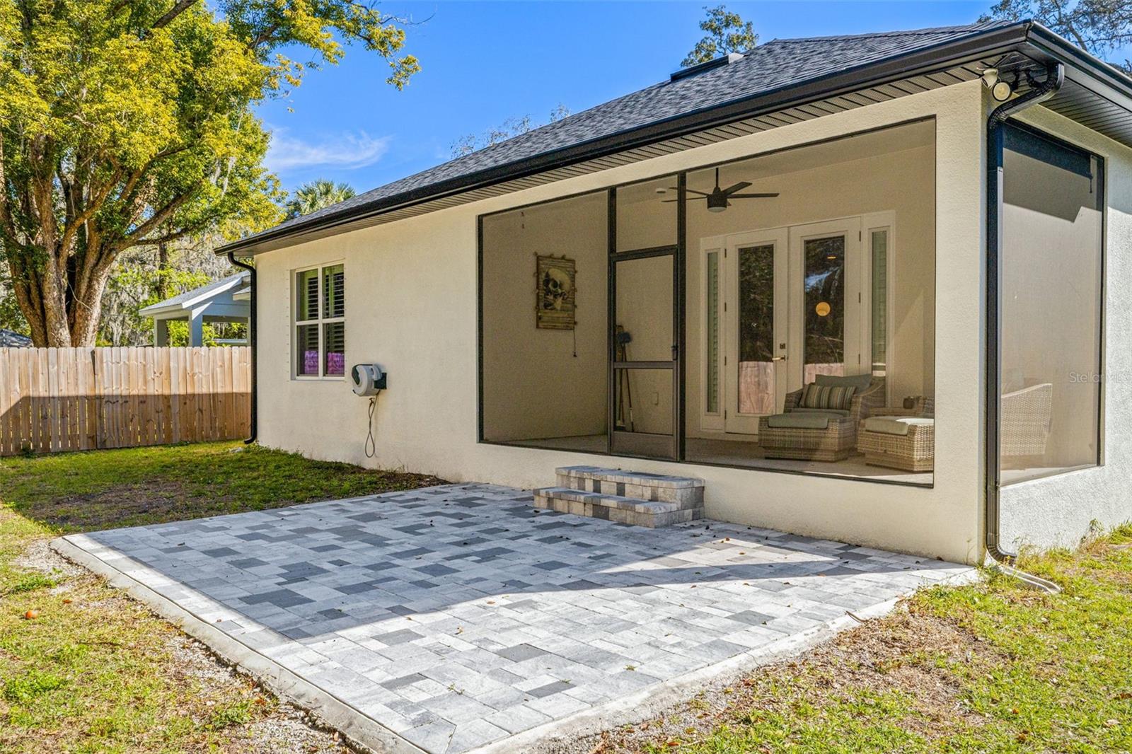 Image 17 of 18 For 9310 Willow Avenue