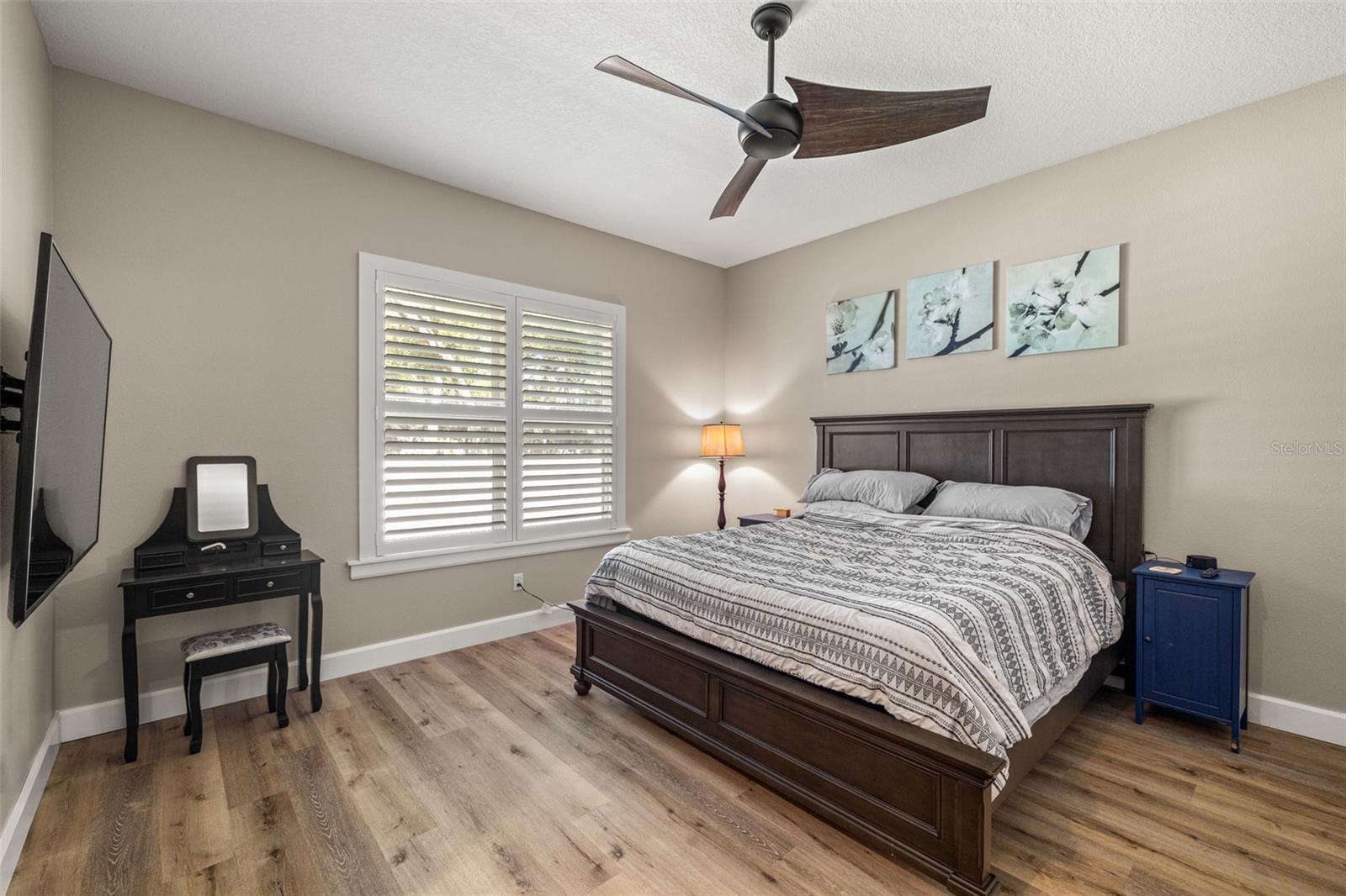 Image 6 of 18 For 9310 Willow Avenue