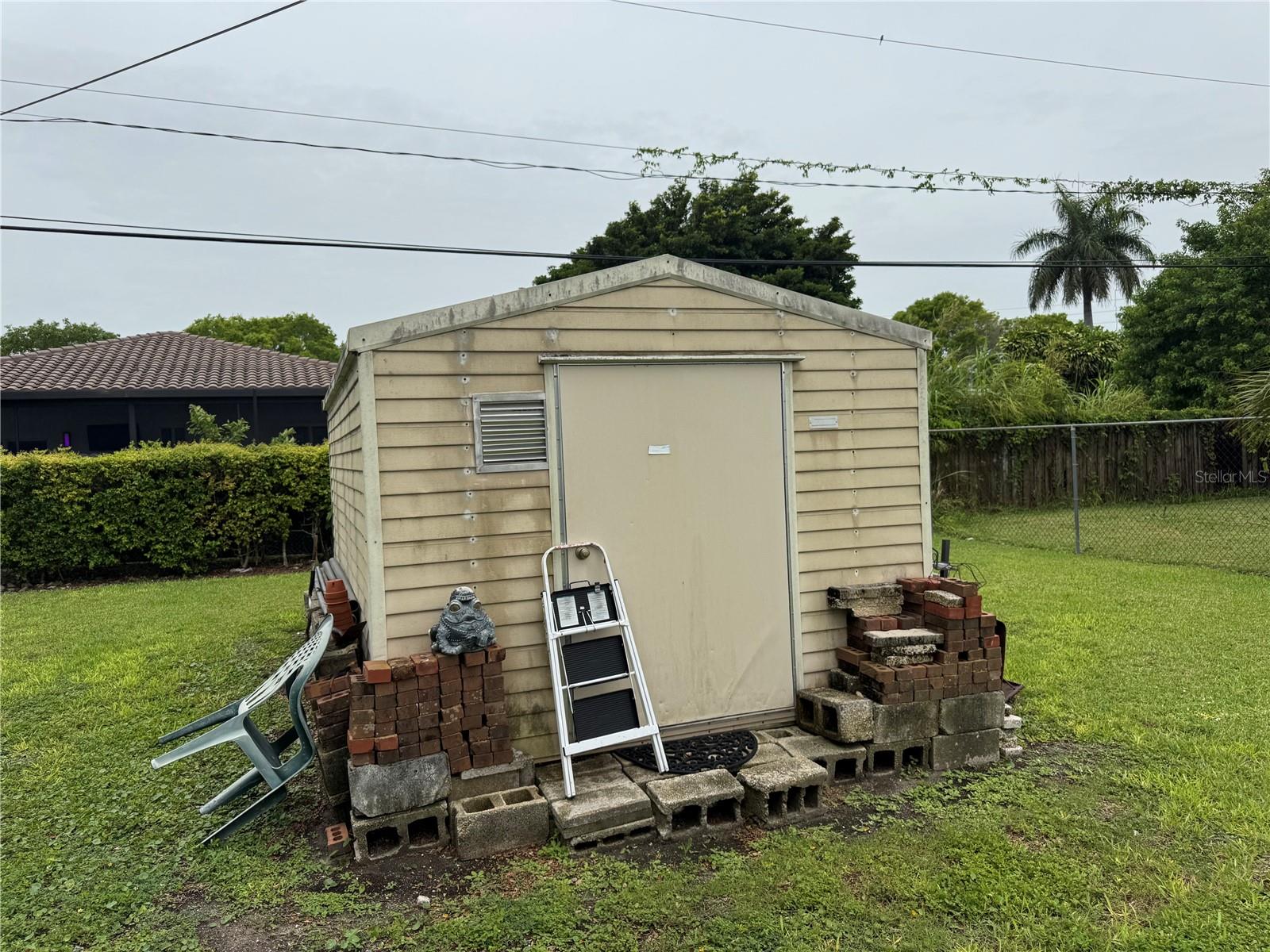 Image 18 of 23 For 10864 222nd Drive