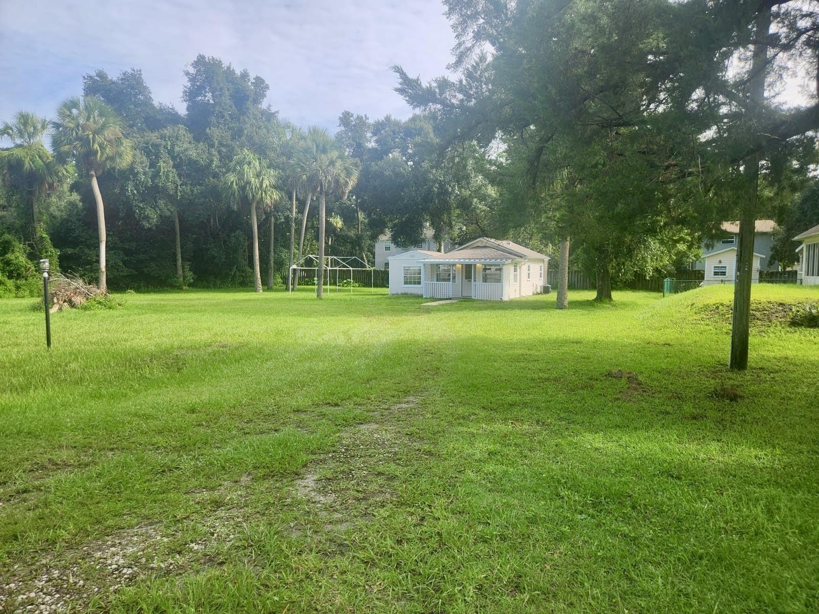 Listing photo id 23 for 3191 Canadian Way