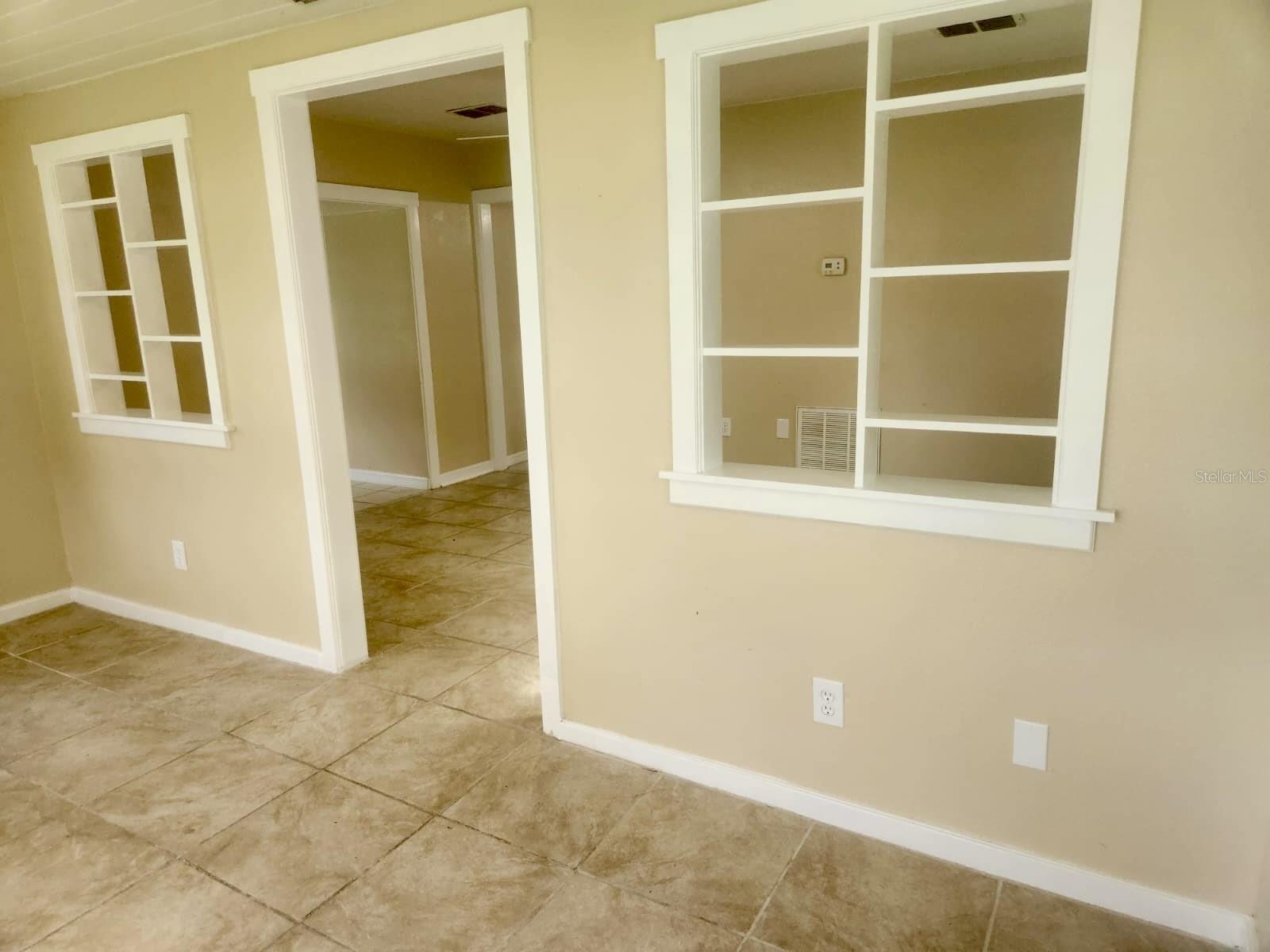 Listing photo id 3 for 3191 Canadian Way