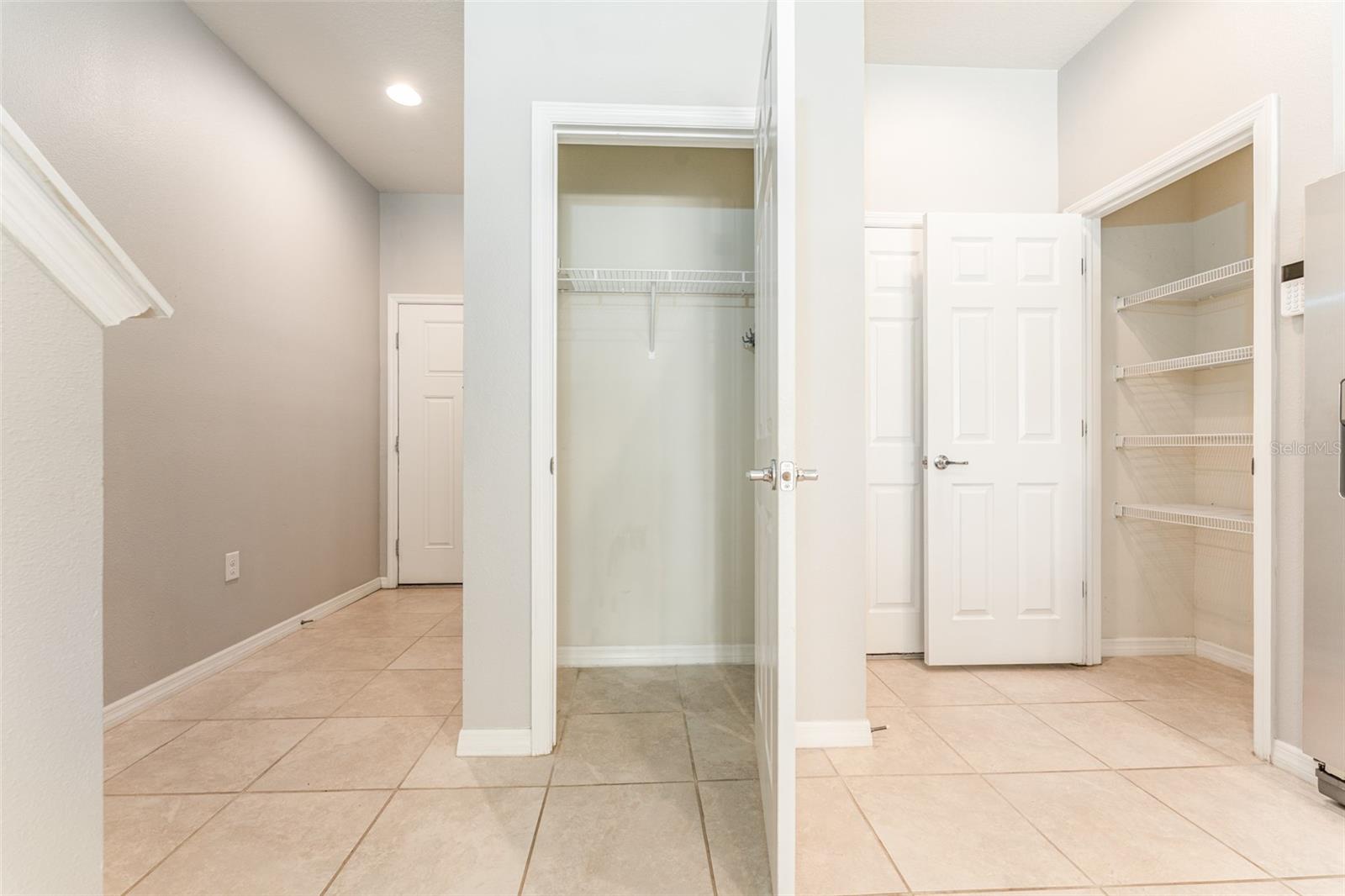 Image 8 of 65 For 9140 Hillcroft Drive