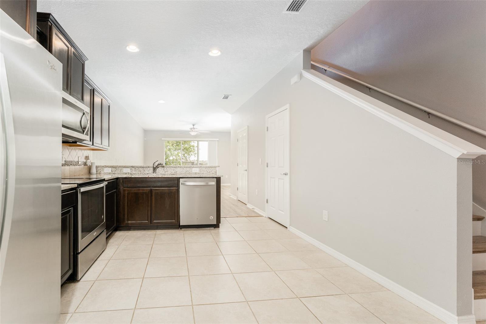 Image 9 of 65 For 9140 Hillcroft Drive