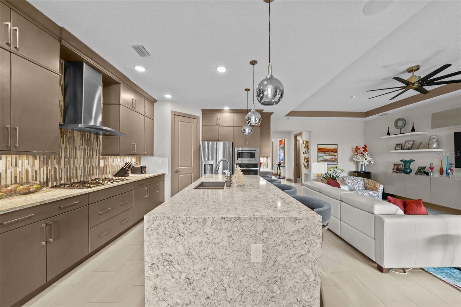 Image 11 of 41 For 17702 Cresswind Terrace