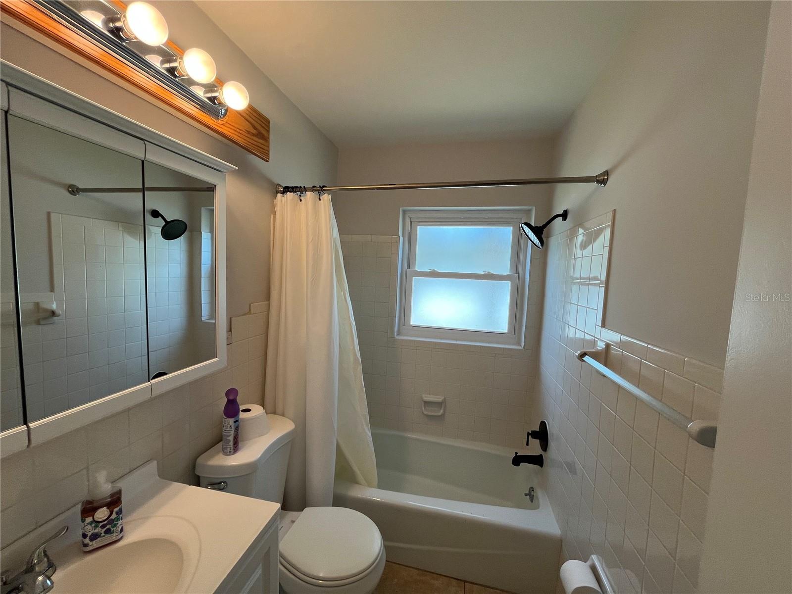 Image 10 of 22 For 422 Crosswinds Drive
