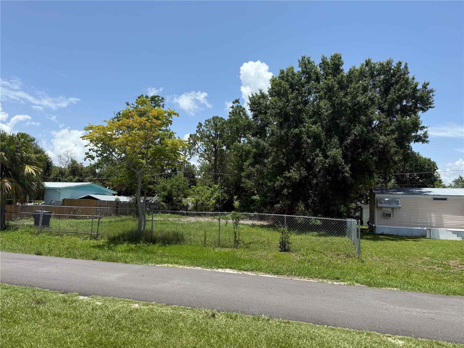 Image 6 of 7 For 7018 51st Avenue
