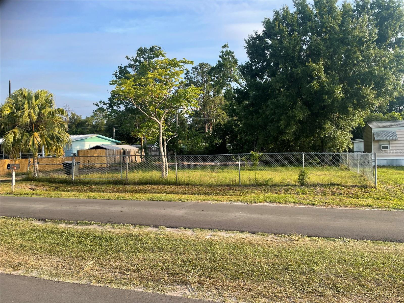 Image 7 of 7 For 7018 51st Avenue
