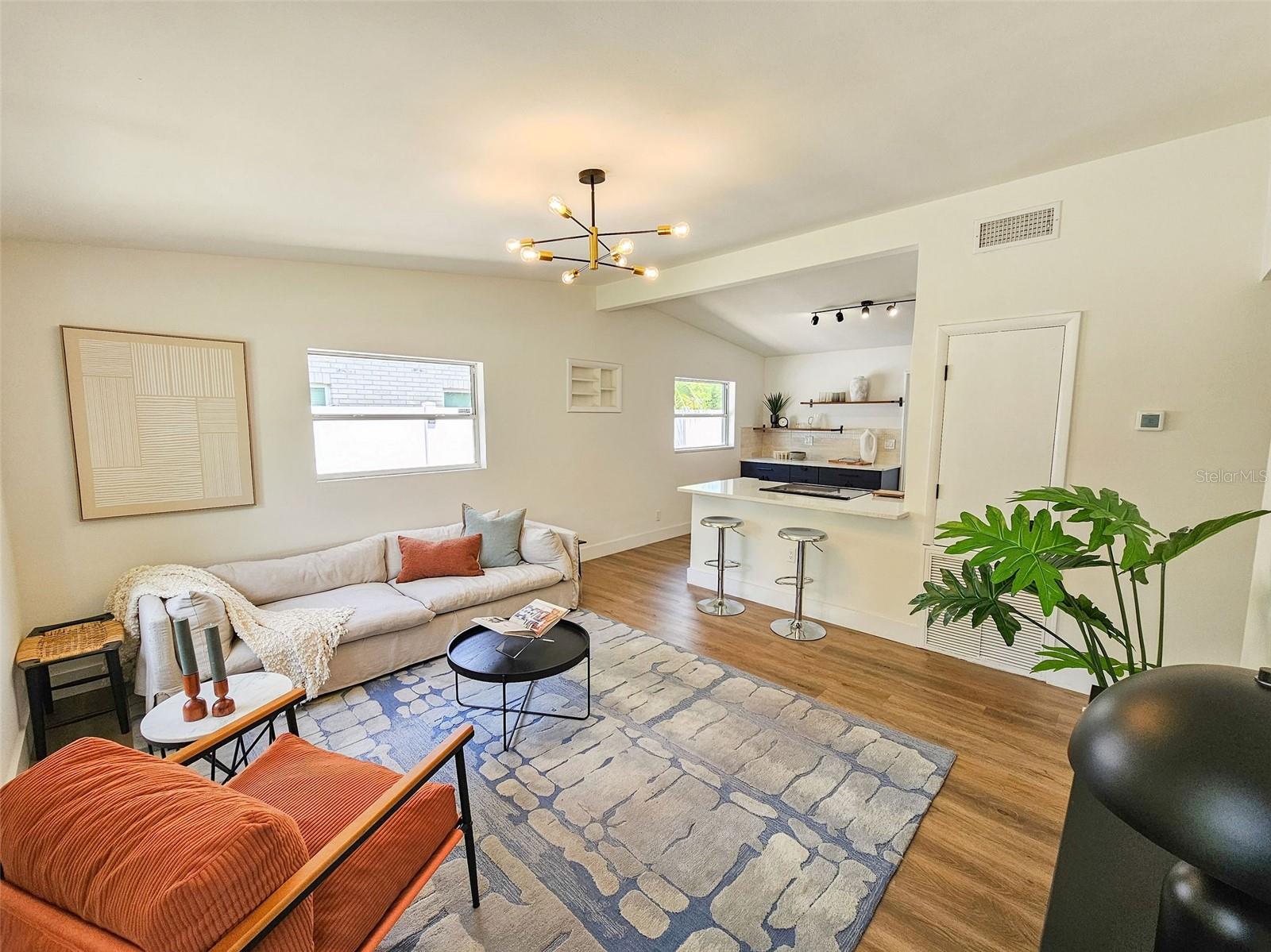 Image 4 of 37 For 1416 55th Avenue N