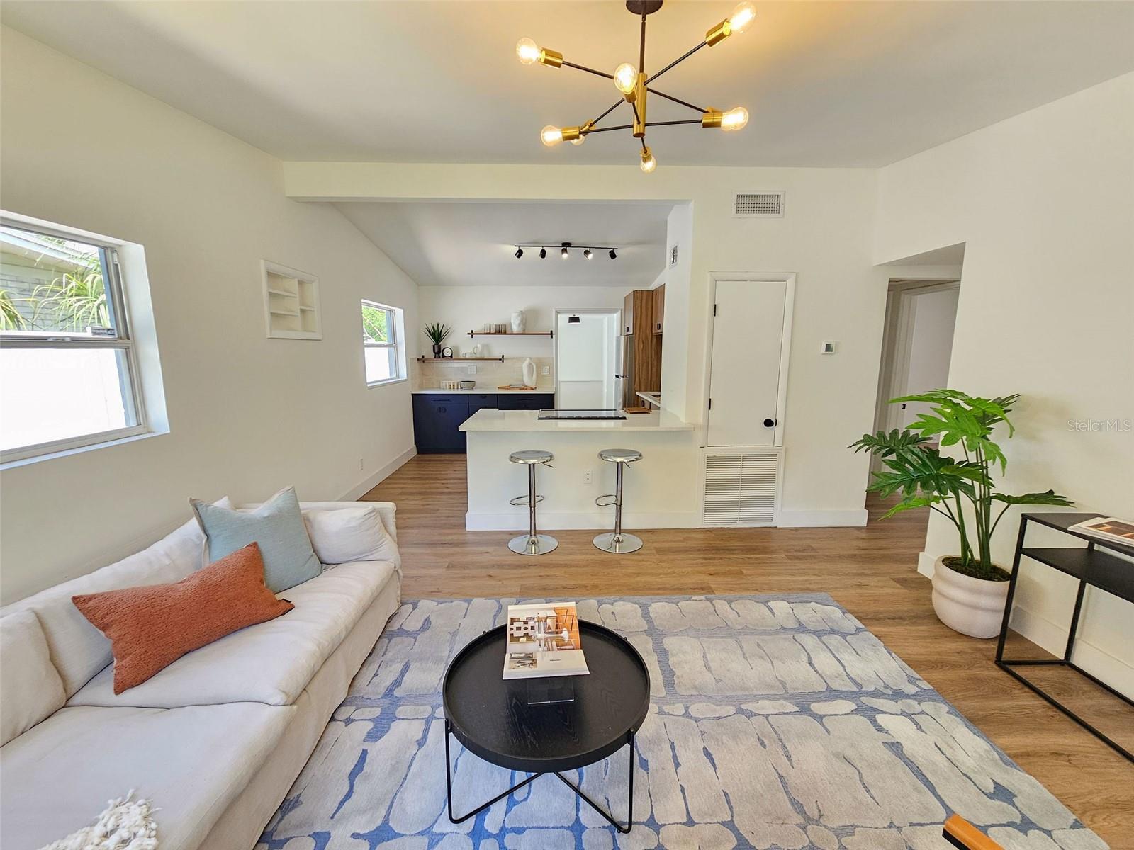 Image 6 of 37 For 1416 55th Avenue N