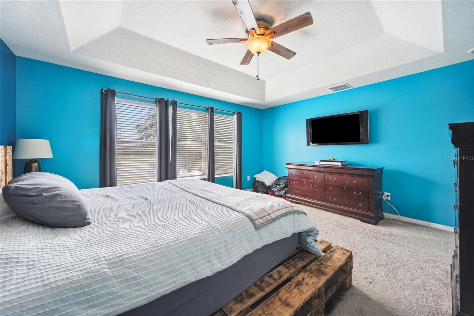 Image 27 of 48 For 13722 Lakemont Drive