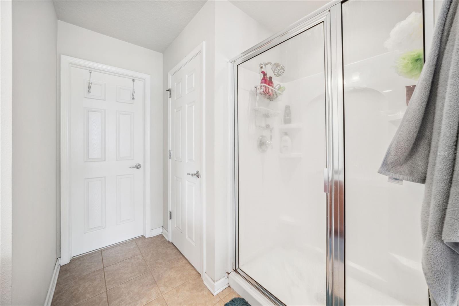 Image 30 of 48 For 13722 Lakemont Drive