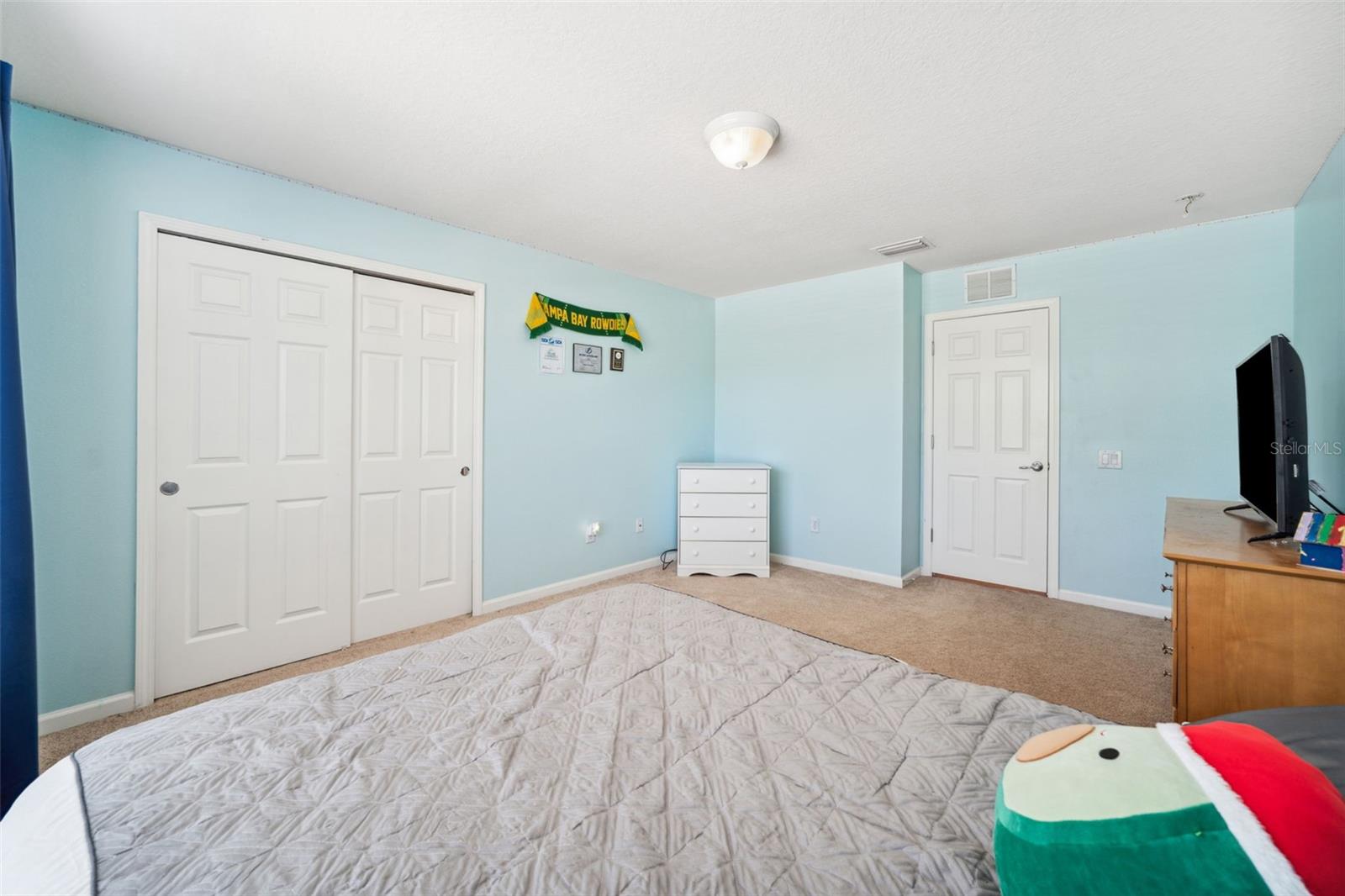 Image 32 of 48 For 13722 Lakemont Drive