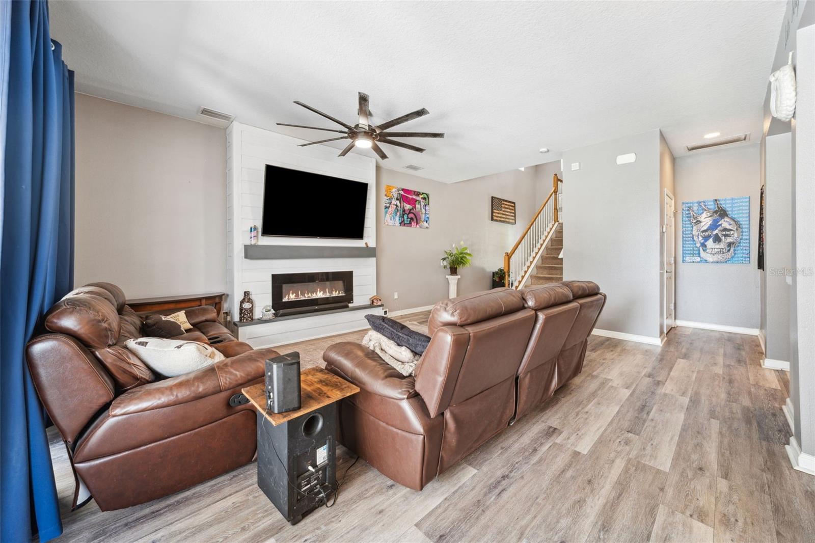 Image 9 of 48 For 13722 Lakemont Drive