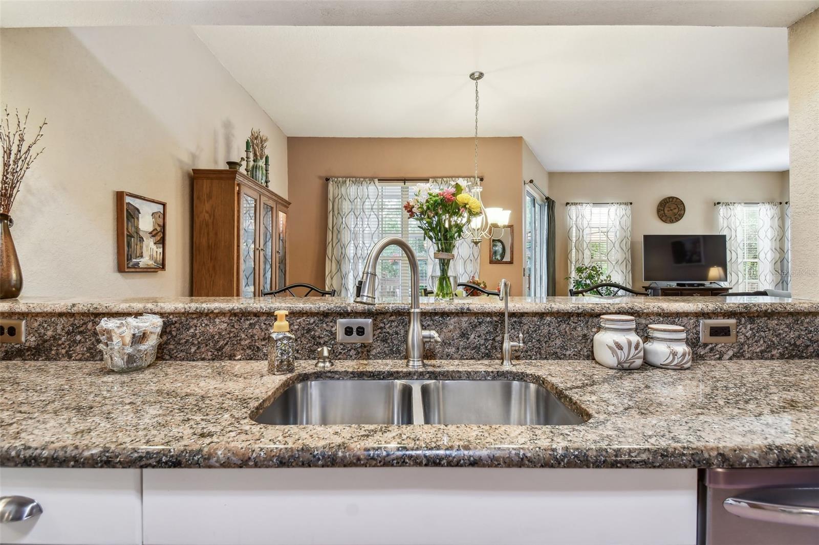 Image 21 of 74 For 3484 Primrose Way