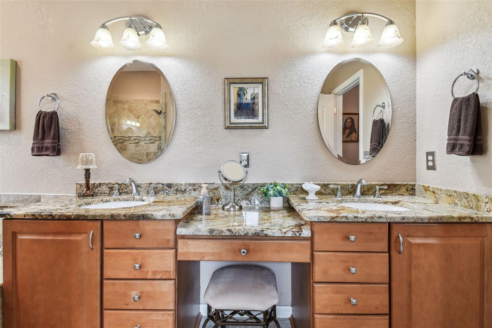 Image 41 of 74 For 3484 Primrose Way